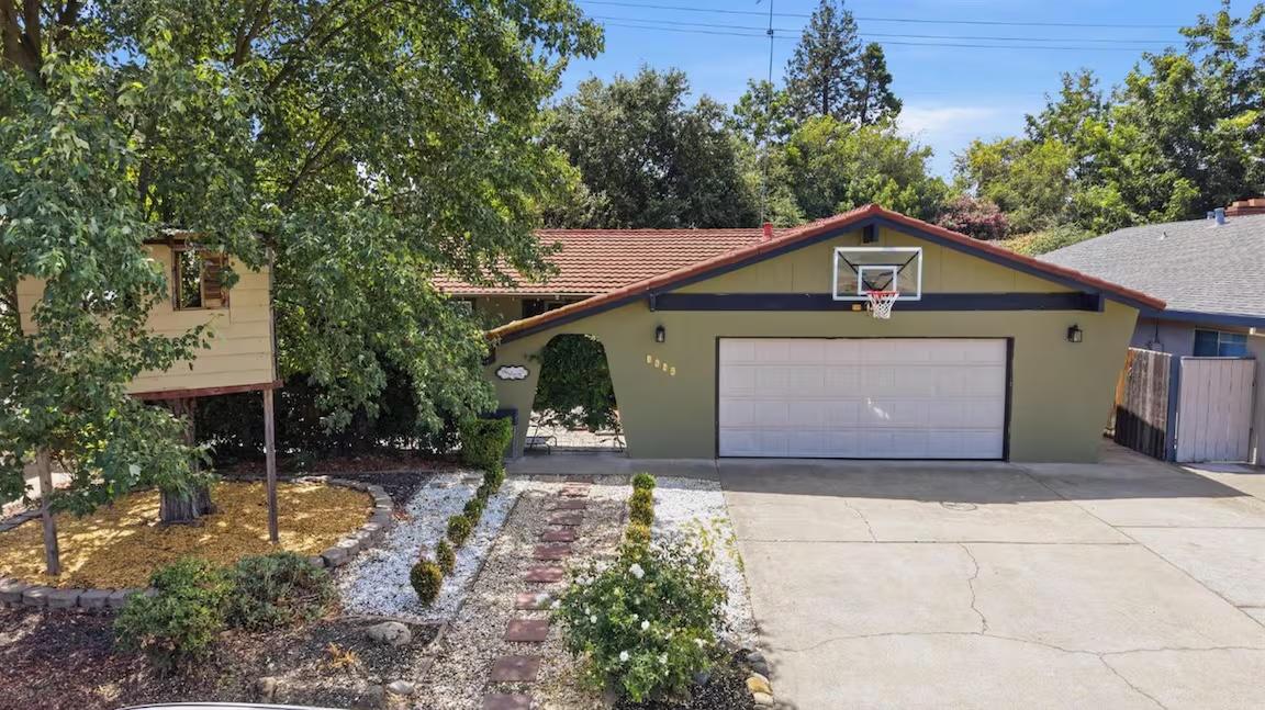 3846 Breuner Avenue, Sacramento, CA 95819